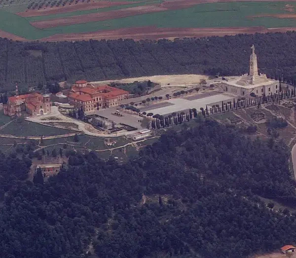 Weihe Spaniens 1919 an das Herz Jesu: Cerro de los Ángeles, Getafe (Madrid), Spanien)