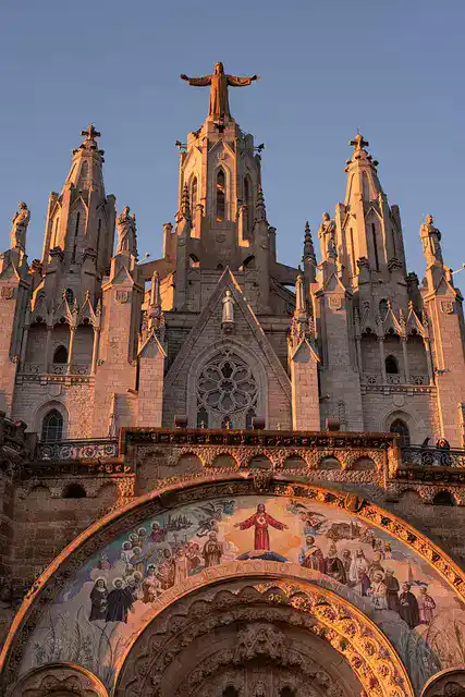 Herz-Jesu-Kirche in Barcelona auf dem Berg Tibidabo