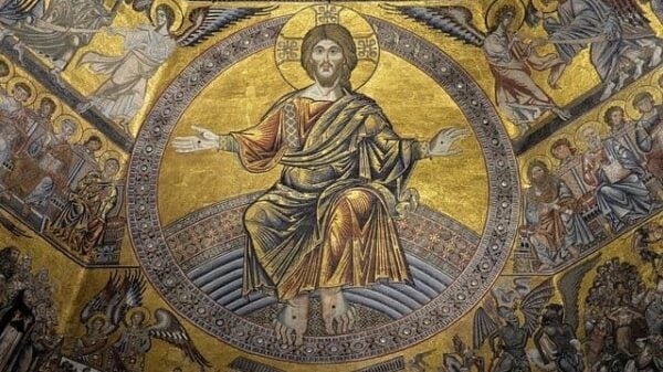 Jesus Christus der Gottmensch sitzt als Pantokrator und Weltenrichter, in der Mitte, die Gottlosen als Verdammte gerichtet.